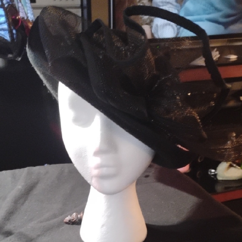Elegant Black Fascinator Hat